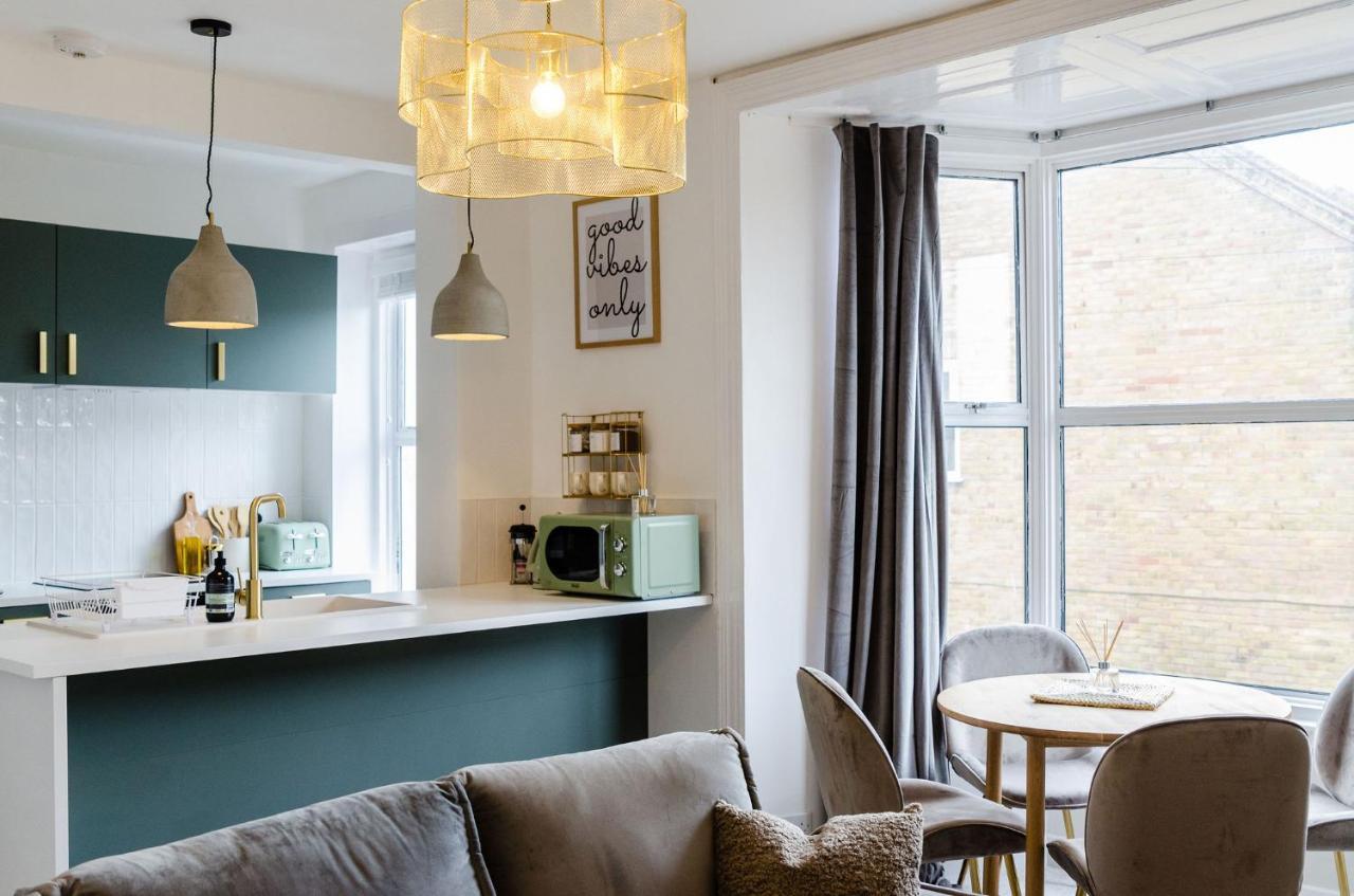 Central Chic Margate Apartment, Edge Of Old Town! Exterior photo